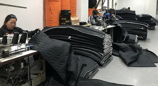 Heavyweight Sound-Absorbing Blanket with Grommets
